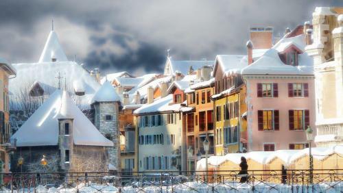 Manou Du Lac Annecy