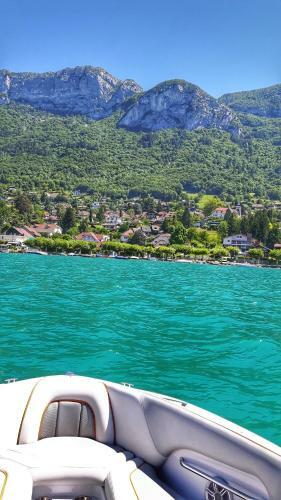 Manou Du Lac Annecy