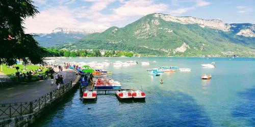 Manou Du Lac Annecy