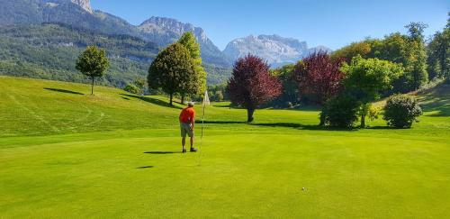 Manou Du Lac Annecy