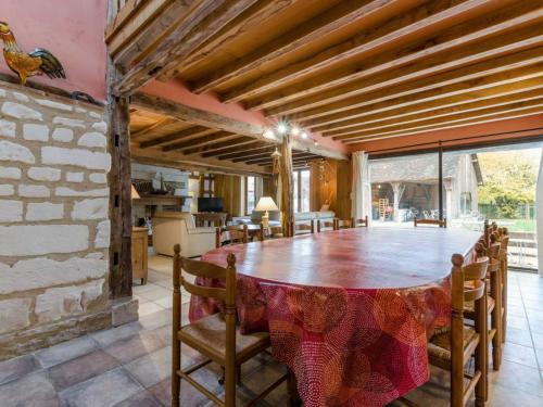G�te Dosches, 7 Pi�ces, 14 Personnes - Fr-1-543-102