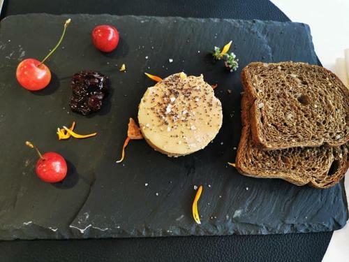 Hotel H�tel Le Tosny