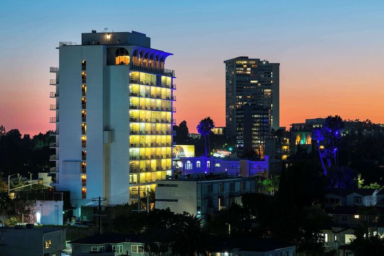 Mr. C Hotel At Beverly Hills