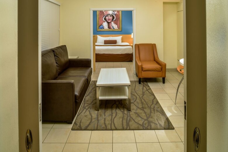 Hotel Crescent Resort