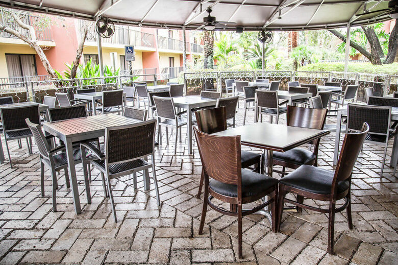 Hotel Midpointe At International Drive