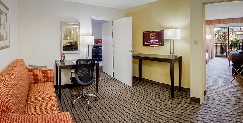 Hotel Midpointe At International Drive