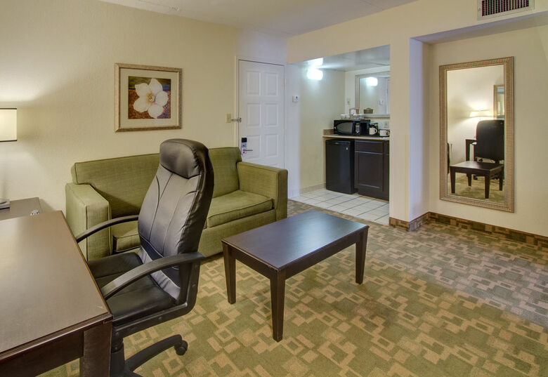Hotel Midpointe At International Drive