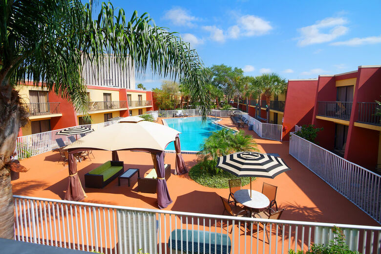 Hotel Midpointe At International Drive