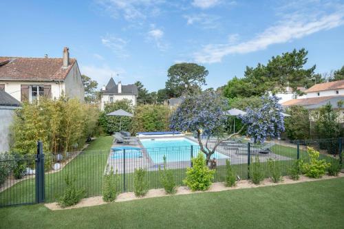 El�gance, Espace Et Piscine � Pornichet