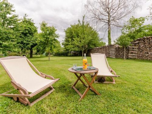 G�te Estissac, 3 Pi�ces, 4 Personnes - Fr-1-543-82