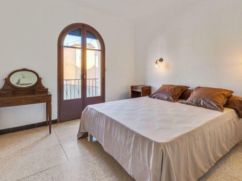 Alluring Holiday Home In Estagel With Private Pool