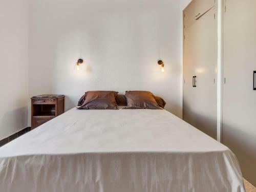 Alluring Holiday Home In Estagel With Private Pool