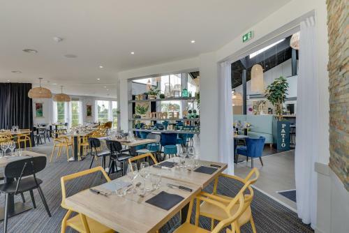Brit Hotel Au Pays de Vitr�