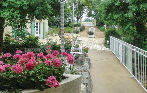 Two-bedroom Holiday Home In Eymet