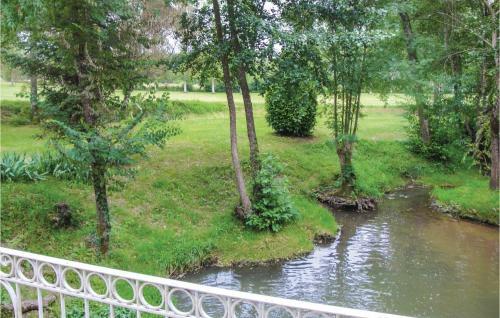Two-bedroom Holiday Home In Eymet