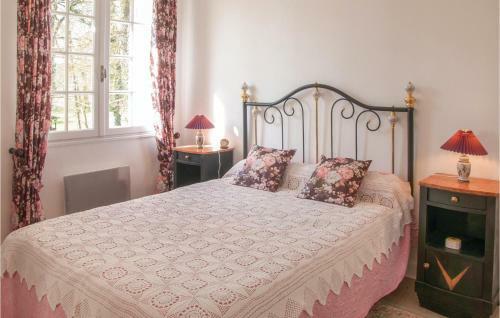 Two-bedroom Holiday Home In Eymet