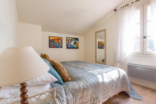 Flaujagues Villa Sleeps 8 Wifi