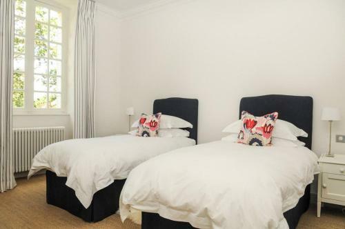 Filouane Chateau Sleeps 16 Pool Wifi