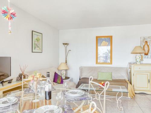 Apartment Royal Marine-5