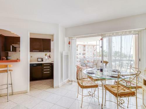 Apartment Royal Marine-5