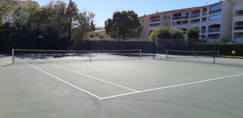 Apartamento Nice Apt With Terraces Swimming Pools Parking