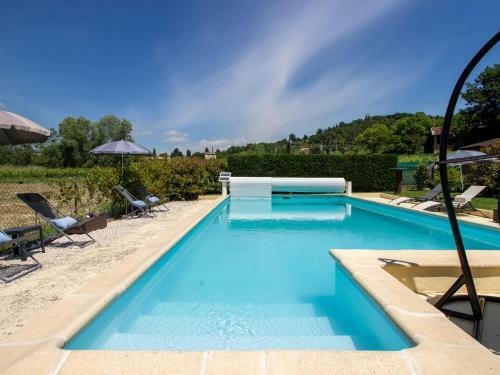 Plush Villa In Gargas With Private Swimming Pool