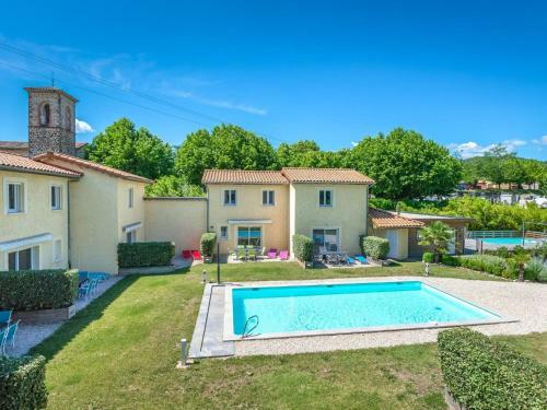 Secluded Holiday Home In Gagni�res With Swimming Pool