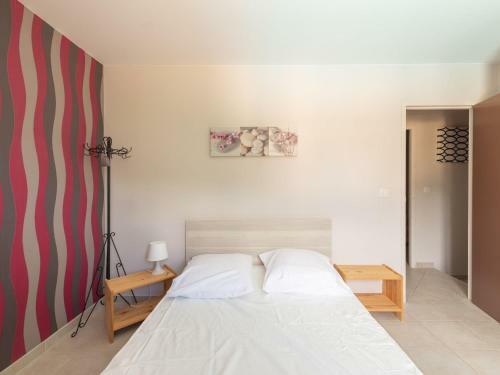 Secluded Holiday Home In Gagni�res With Swimming Pool