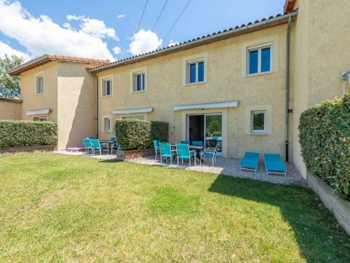 Secluded Holiday Home In Gagni�res With Swimming Pool