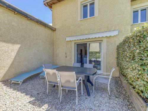 Exquisite Holiday Home In Gagni�res With Swimming Pool