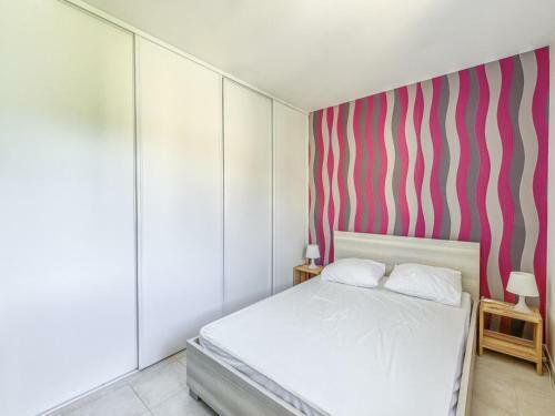 Alluring Holiday Home In Gagni�res With Swimming Pool