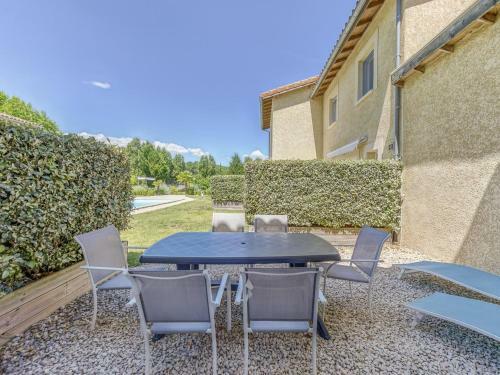Alluring Holiday Home In Gagni�res With Swimming Pool