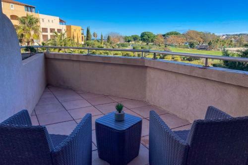 Nice Apartment In The Village Of Gassin