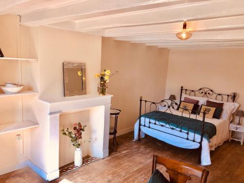 3-bed Farmhouse With Heated In Ground Pool