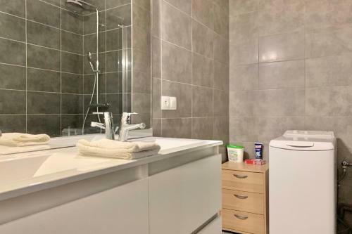 Very Nice Bourgeois Apartment For 6 Stationtram #j0