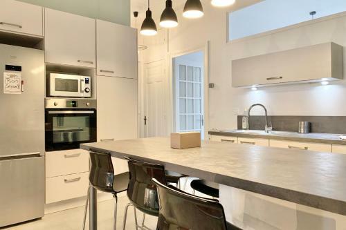 Very Nice Bourgeois Apartment For 6 Stationtram #j0