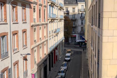 Pretty 2-rooms Apartment Hyper Centernear Station Tram Abe #e0
