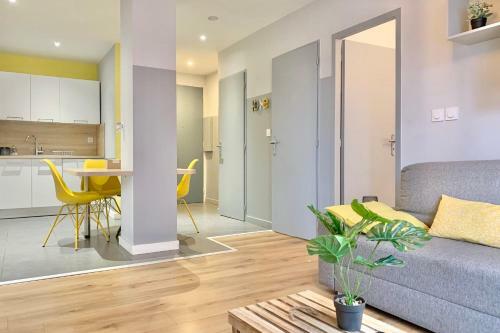 Apartamento See Life In Yellow For 6 In A Famous District #d6