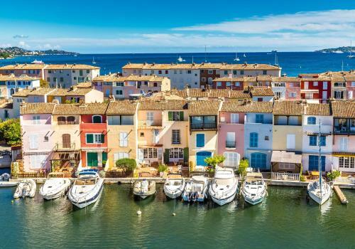 Apartment In Port Grimaud Sleeps 4
