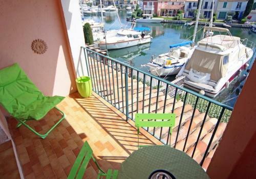Apartment In Port Grimaud Sleeps 4