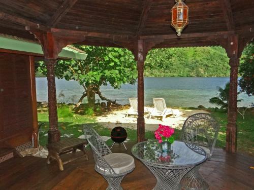 Robinson's Cove Villas