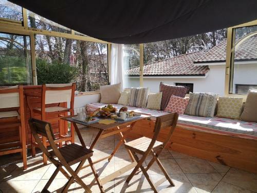 Bed & Breakfast Villa Fleur Des Pins - Chambre D'h�tes Les Pins