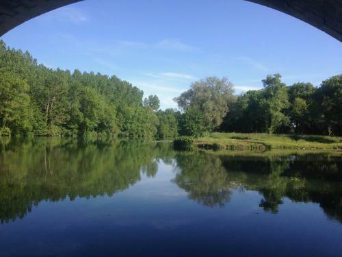 The Riverside Retreat-le Pont de Vinade