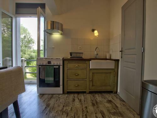 G�te Jayat, 3 Pi�ces, 5 Personnes - Fr-1-493-176