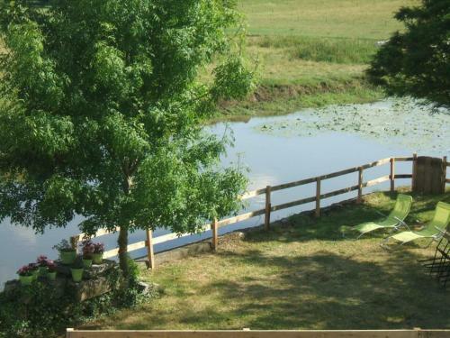 G�te Jayat, 3 Pi�ces, 5 Personnes - Fr-1-493-176