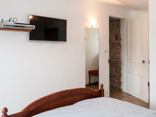 Holiday Home Maner Drolic - Ker238
