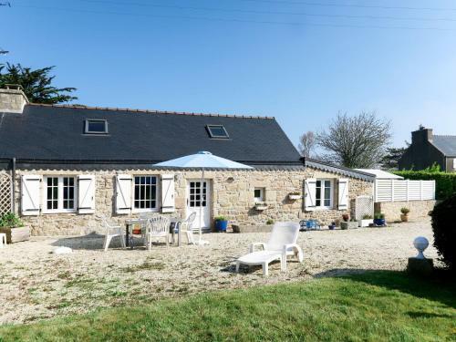 Holiday Home Maner Drolic - Ker238