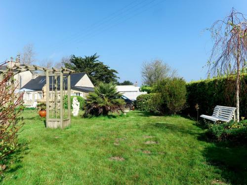 Holiday Home Maner Drolic - Ker238