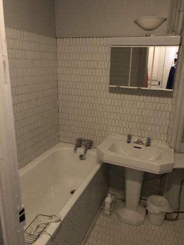 Bed & Breakfast Chateau de Joyeux - Chambres D'hotes
