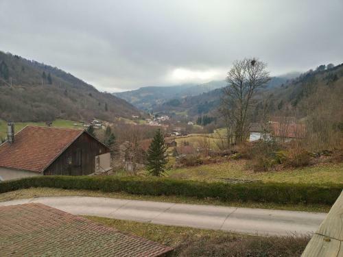 Chalet In Lovely, Rich Forest Setting With A Beautiful View